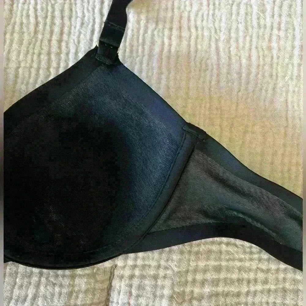 CUUP Demi Spacer Bra | 30A | T SHIRT BRA | Black | Gold Hardware - Picture 3 of 9